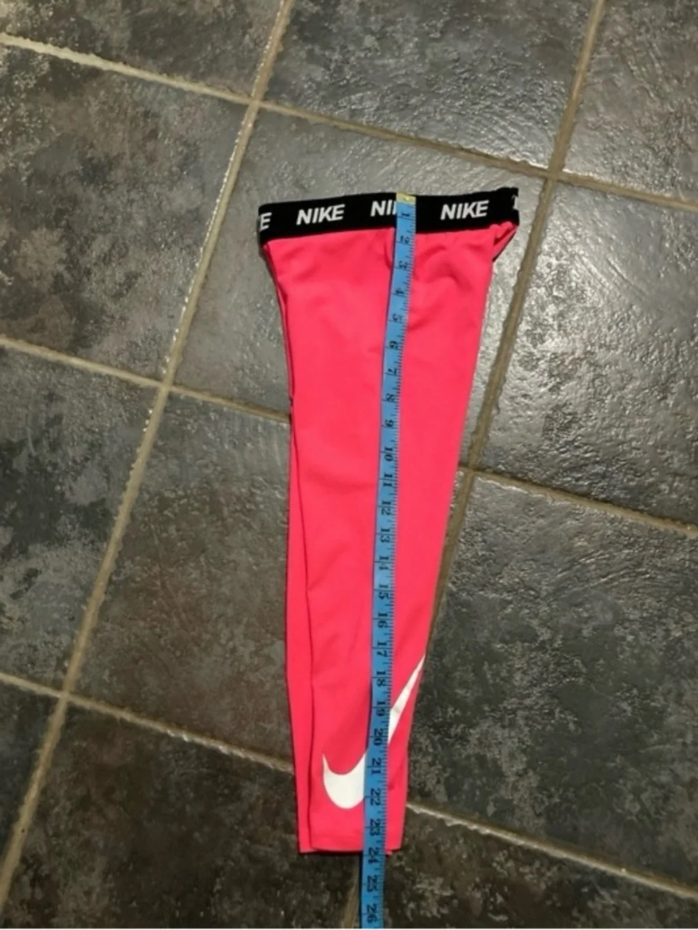 Nike girls hot